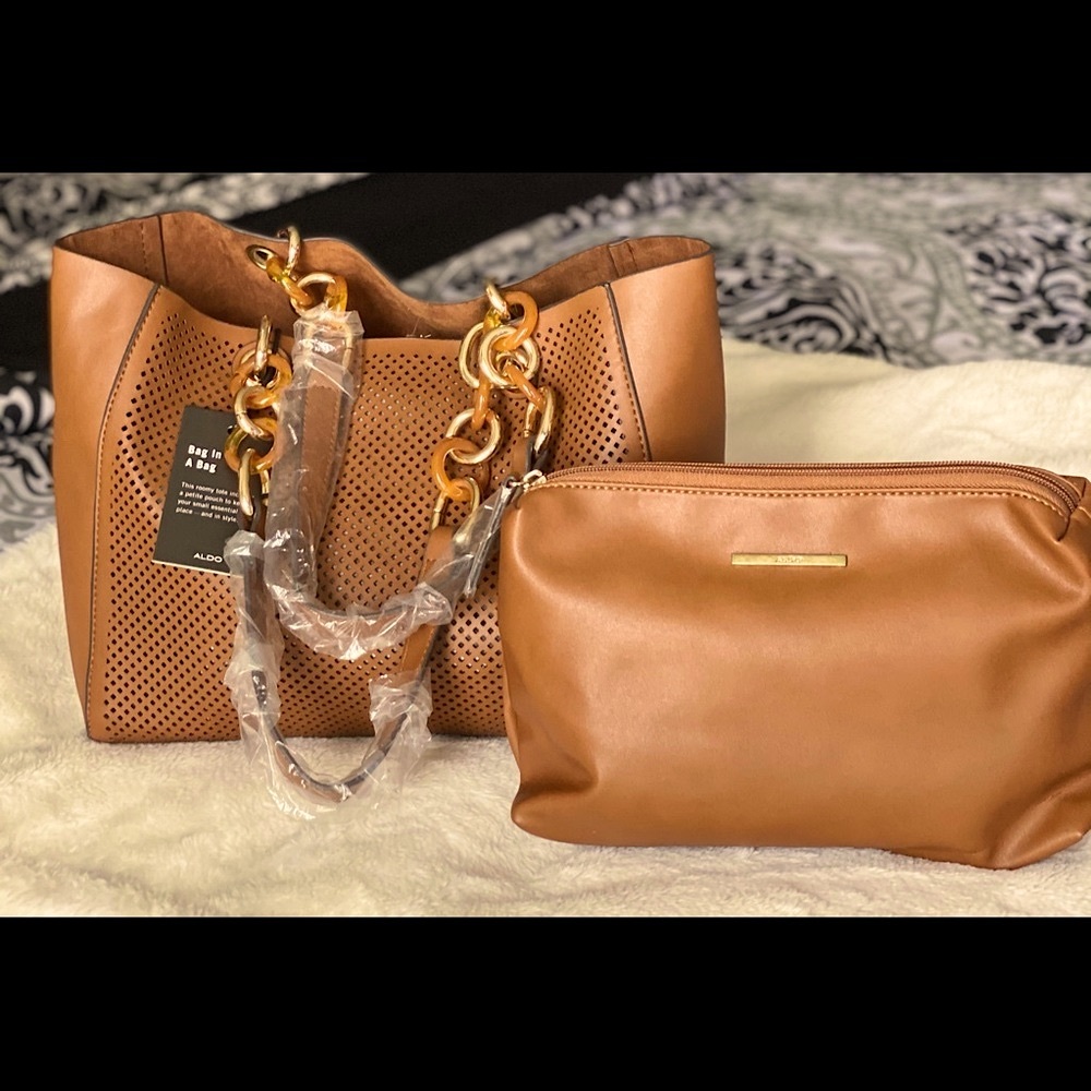 Aldo handbag with a pouch